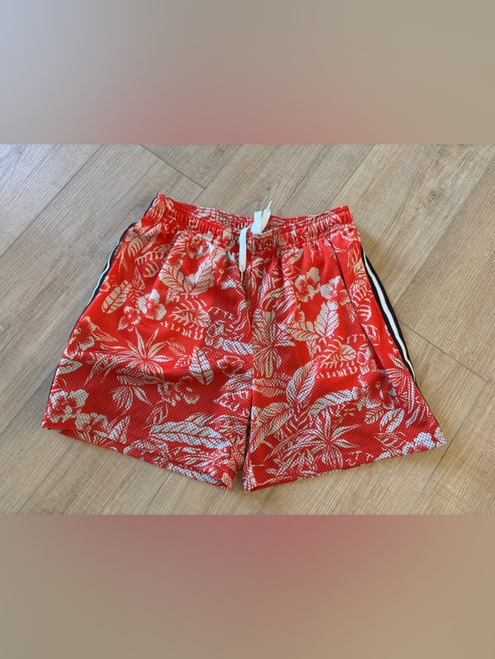 Chubbies Florida Man's Easy Mesh Shorts Orange White & Black 5.5” inseam Sz M